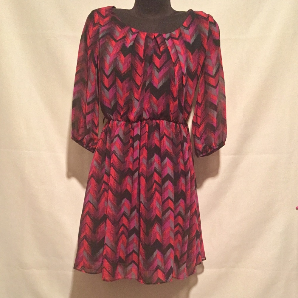 IZ BYER dress beautiful colors. Sz.M